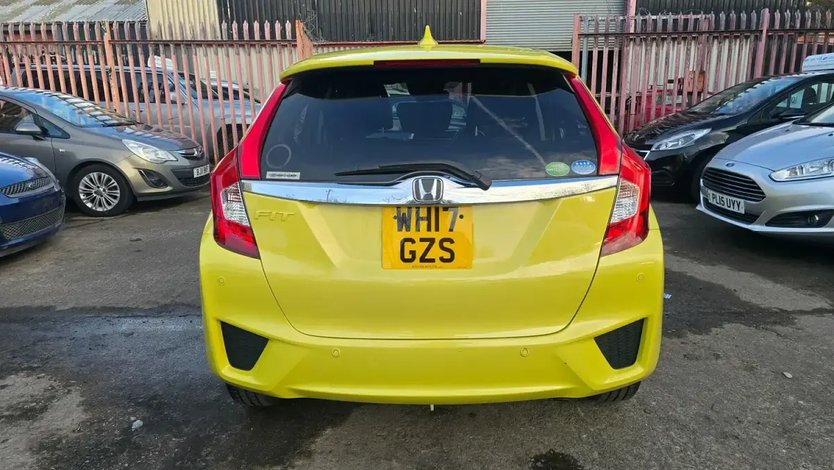 Used Honda Jazz SE 102 HP (75 kW) 2017 Yellow Hatchback