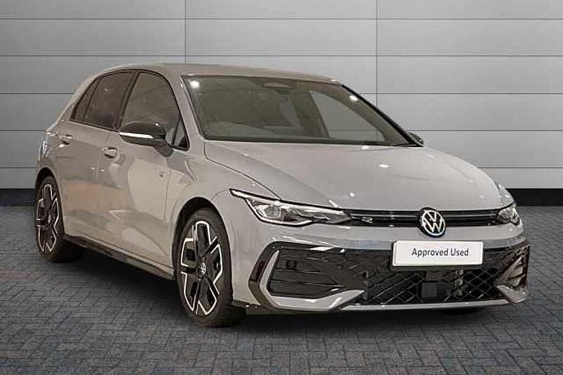 Used VW Golf VIII 150 HP (110 kW) 2025