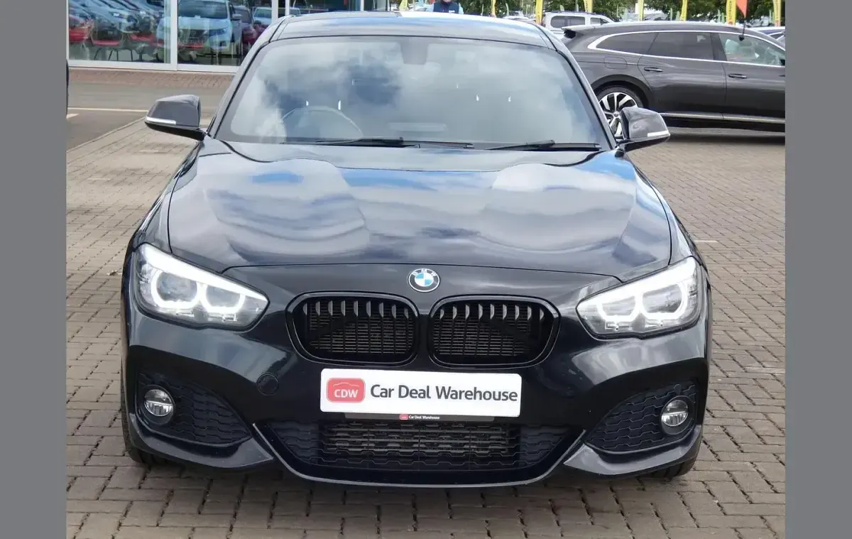 Used BMW 125 Efficient Dynamics 221 HP (162 kW) 2017 Black Hatchback