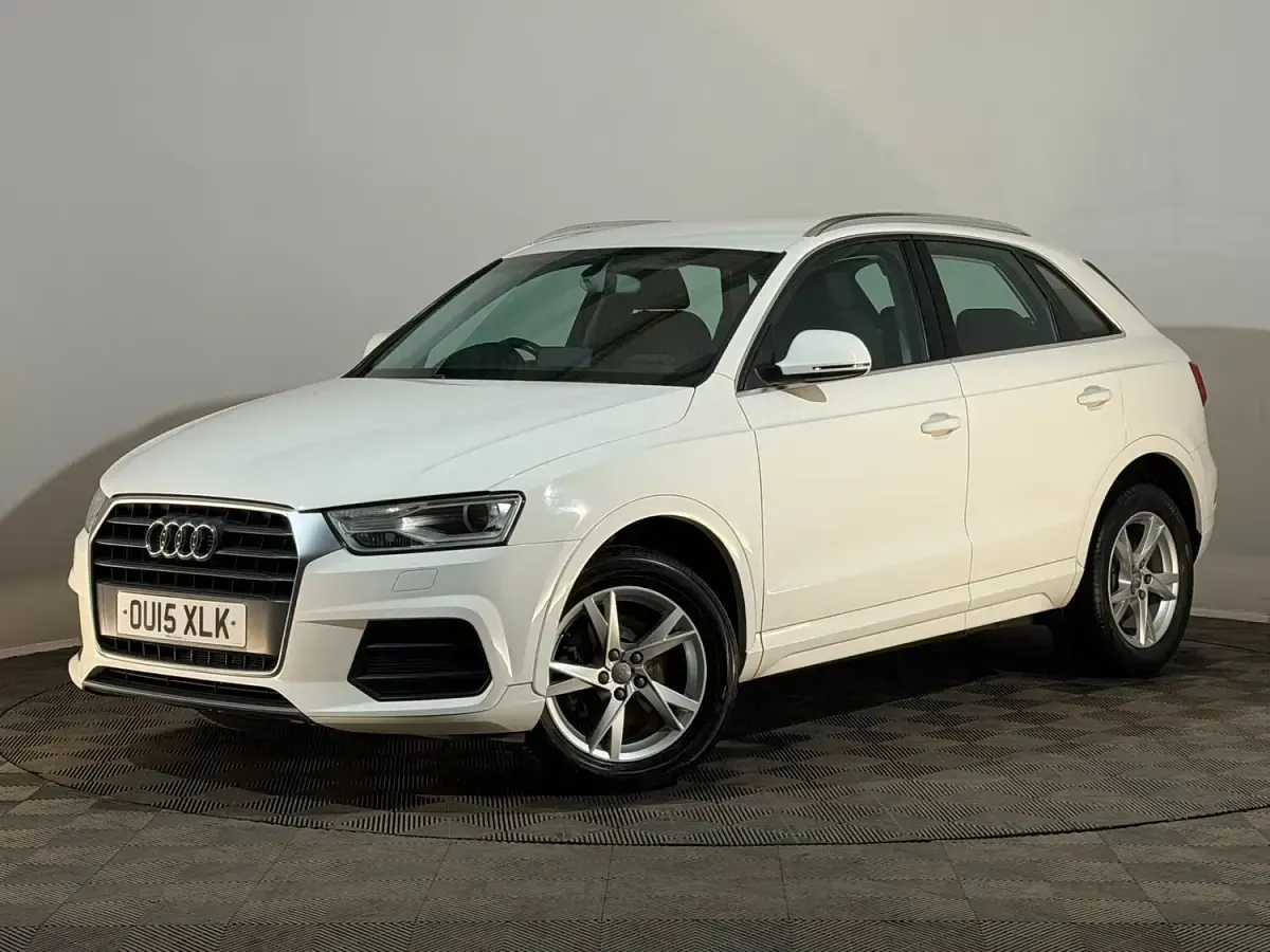 Used Audi Q3 Design 150 HP (110 kW) 2015 White SUV