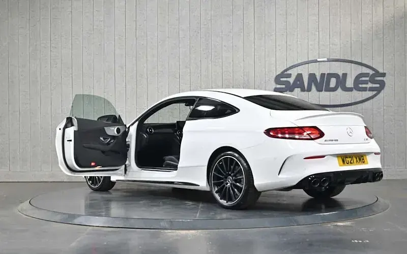 Used Mercedes C43 AMG AMG 390 HP (286 kW) 2021 White Coupe