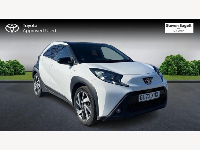 White Used 2023 Toyota Aygo X SUV | £15,444 - Image 1/3