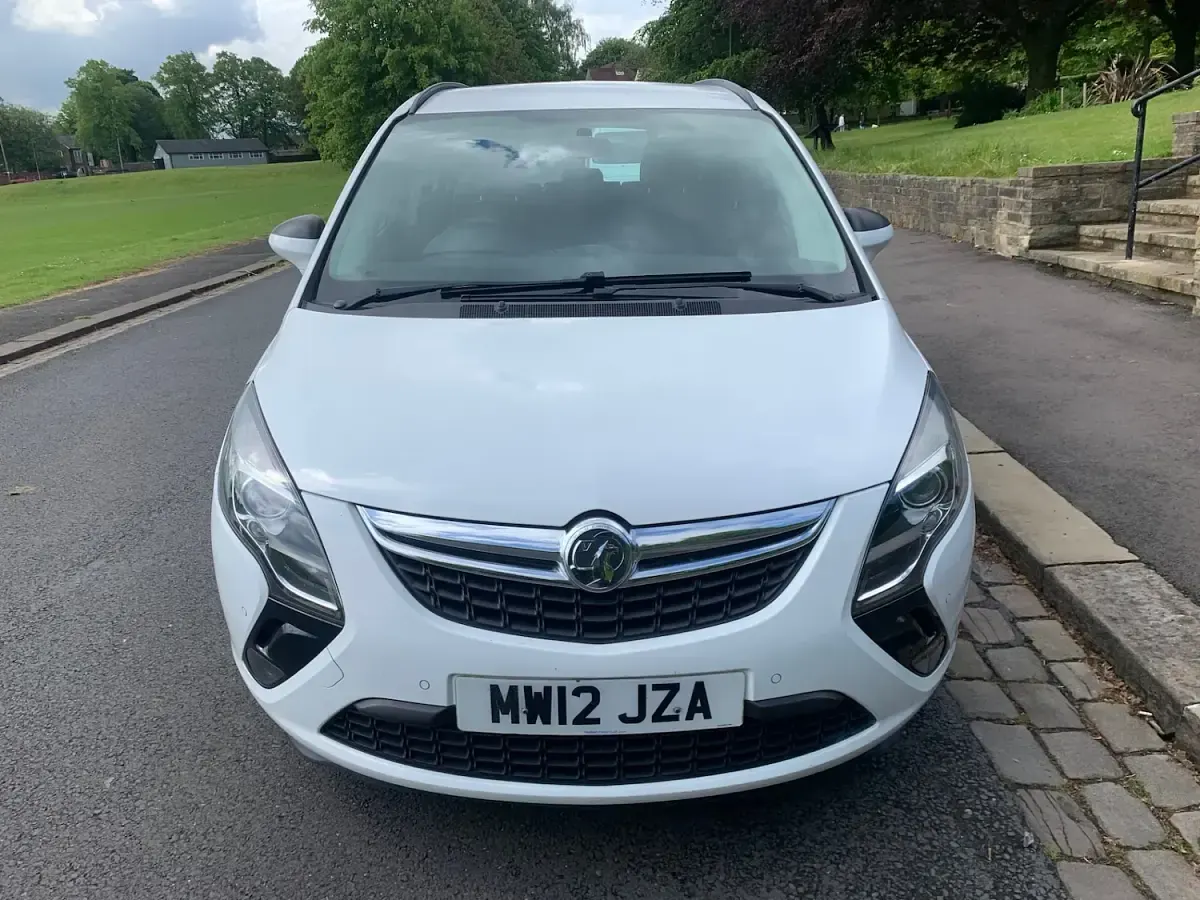 Used Vauxhall Zafira Tourer 2012 White MPV