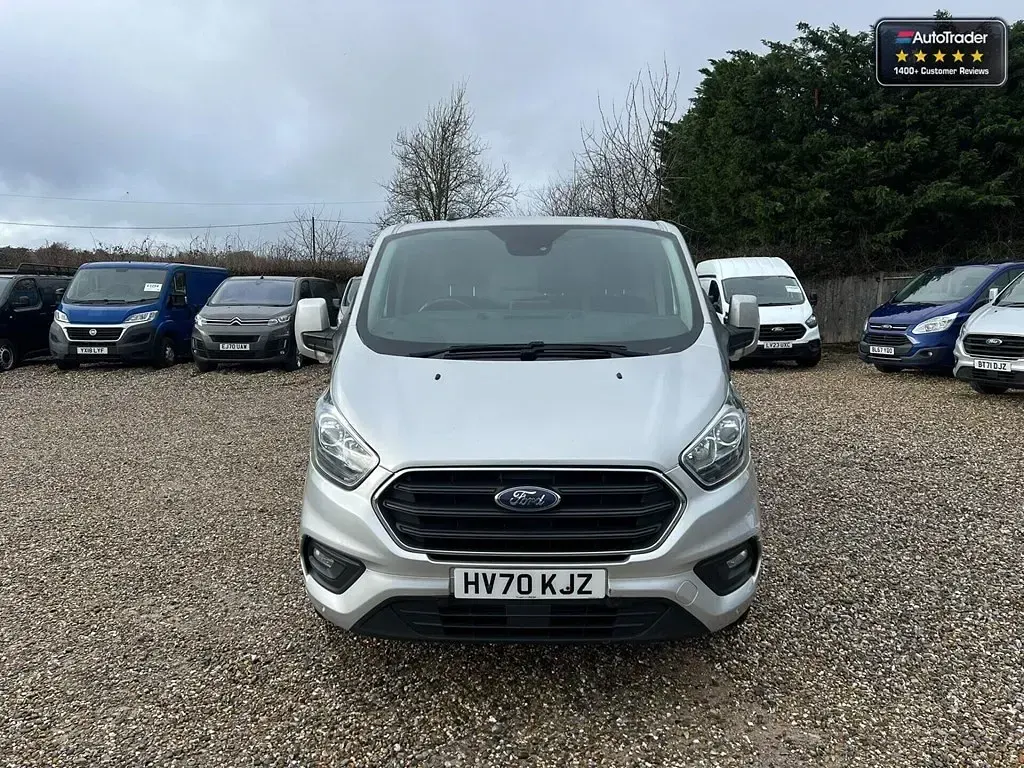 Usado Ford Transit Custom Limited 130 HP (95 kW) 2020 Prateado Van