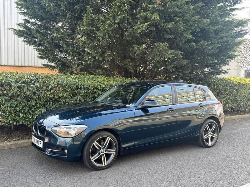 Used BMW 118 Sport Line 2013 Blue Hatchback