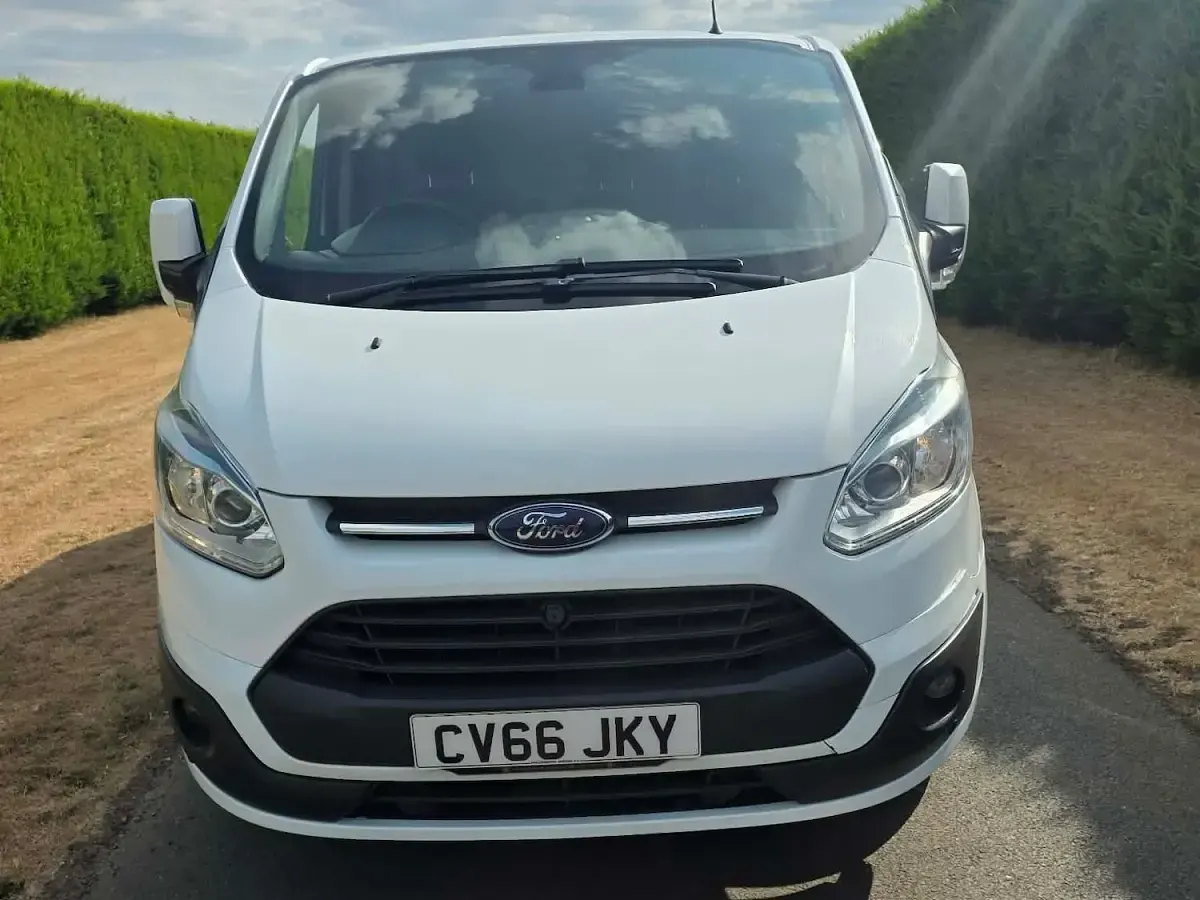 Used Ford Transit Custom Trend 125 HP (91 kW) 2016 White Van