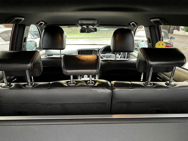 Used Mitsubishi Outlander P-HEV 2019 Red Estate