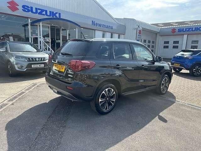 Second-hand Suzuki Vitara SZ5 129 CP (94 kW) 2024 Negru SUV