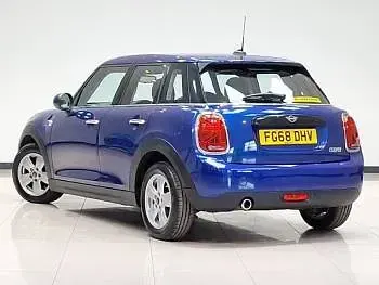 Used Mini Cooper 136 HP (100 kW) 2018 Blue Hatchback