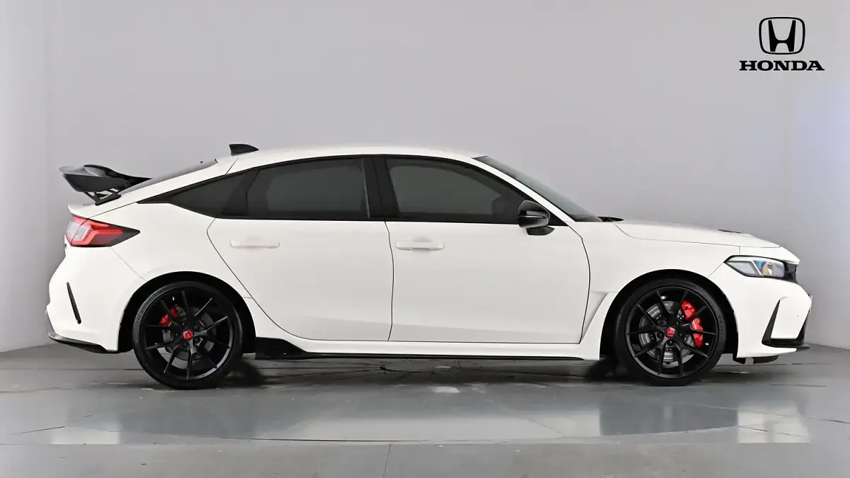 Used Honda Civic Type R 329 HP (241 kW) 2024 White Hatchback