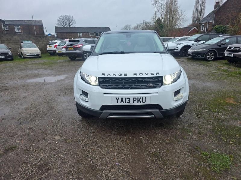 Used Land Rover Range Rover evoque Prestige 2013 White Estate