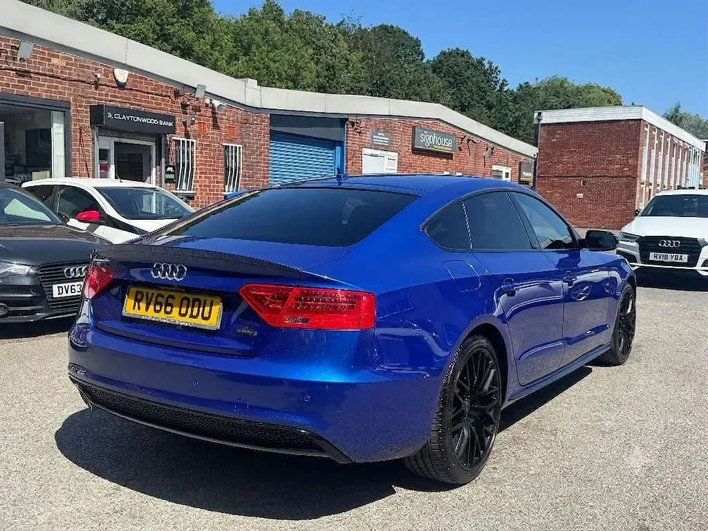 Used Audi A5 2016 Blue Coupe