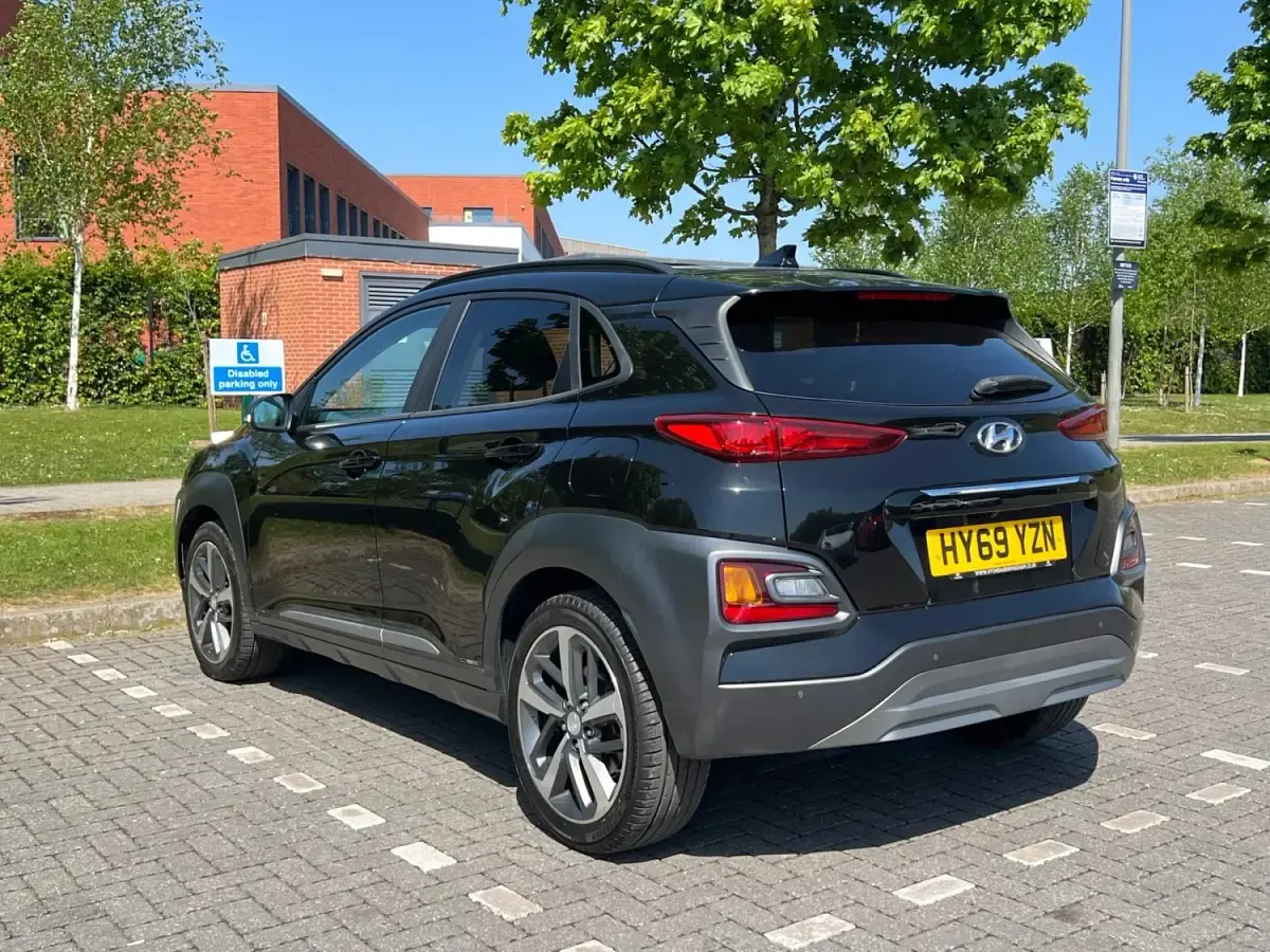 Second-hand Hyundai Kona Premium 2019 Negru SUV