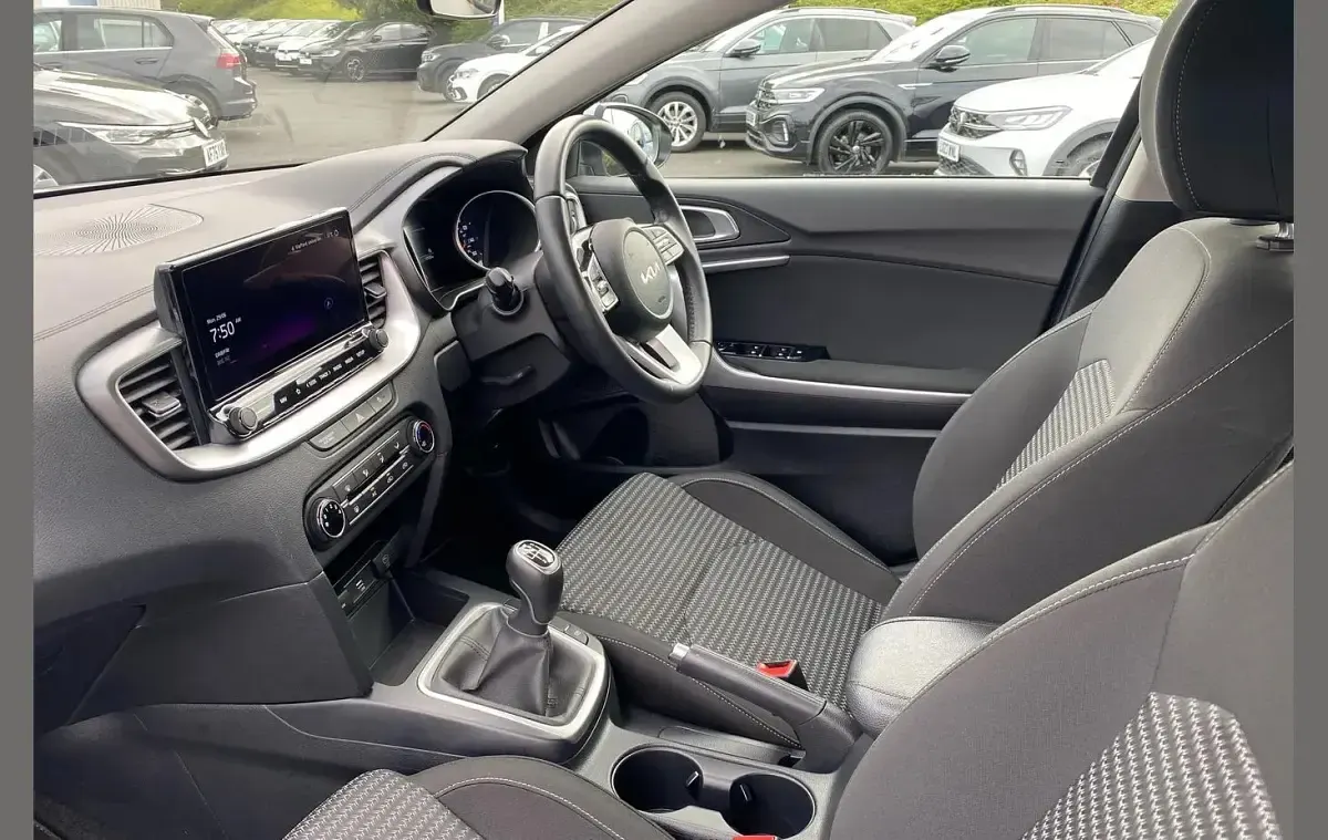 Used Kia XCeed 138 HP (101 kW) 2024 Silver SUV