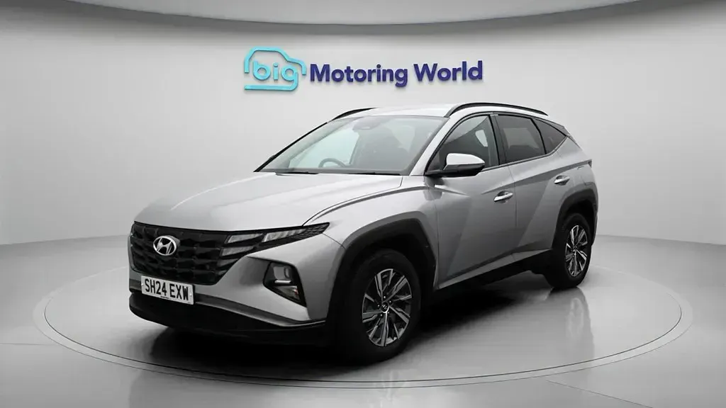 Begagnad Hyundai Tucson SE 150 HK (110 kW) 2024 Silver SUV