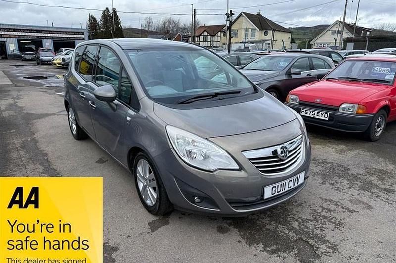Used Vauxhall Meriva 100 HP (73 kW) 2011 Brown MPV