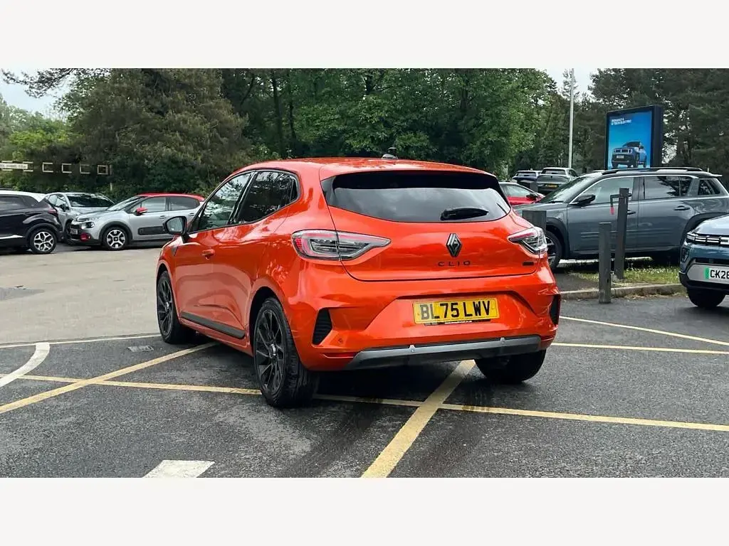 Used Renault Clio Esprit Alpine 143 HP (105 kW) 2025 Special metallic  valencia orange  Hatchback