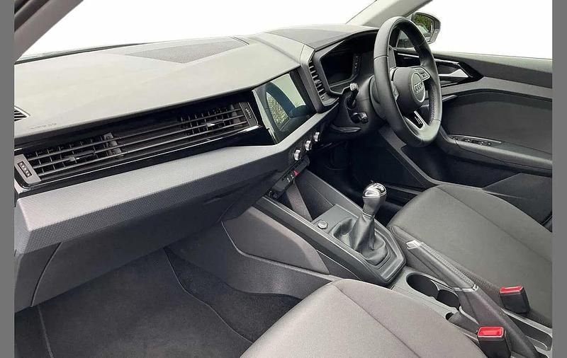 Used Audi A1 Design 108 HP (79 kW) 2021 Grey SUV