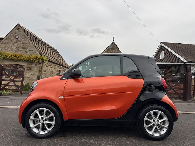 Used Smart ForTwo Coupé Passion 71 HP (52 kW) 2018 Black Coupe