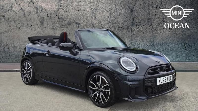 Grey Used 2025 Mini Cooper Hatchback | £31,900 - Image 1/4