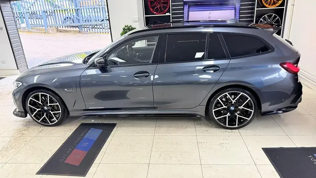 Used BMW 330e M Sport 288 HP (211 kW) 2022 Grey Estate