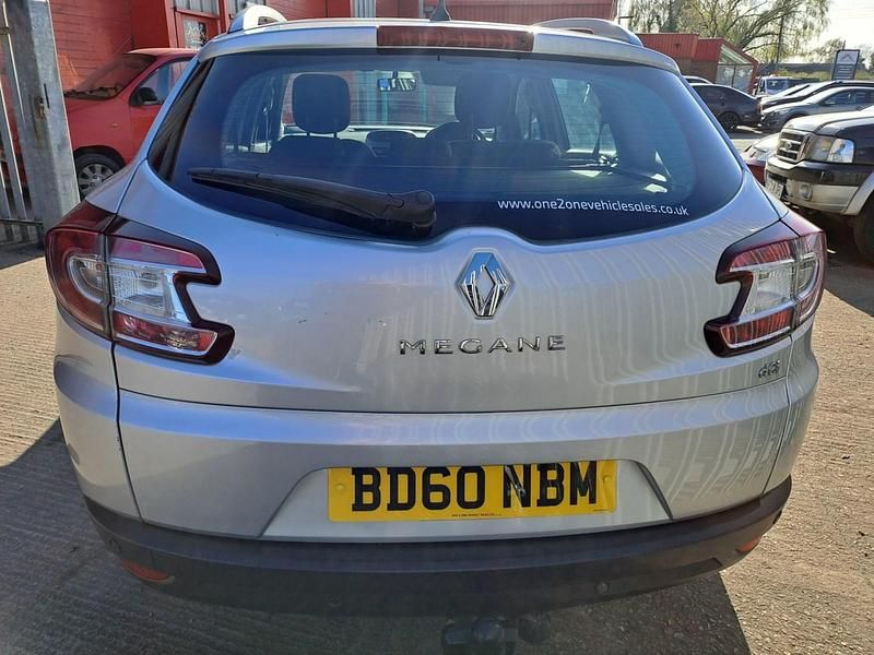 Used Renault Mégane GrandTour Expression 2010 Silver Estate