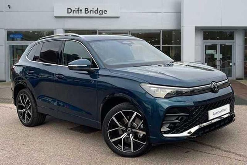Blue Used 2025 VW Tiguan R-line SUV | £36,395 (Expensive) - Image 1/4
