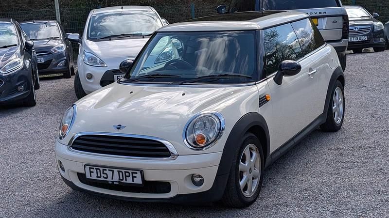 Used Mini ONE Hatch 2007 White Hatchback