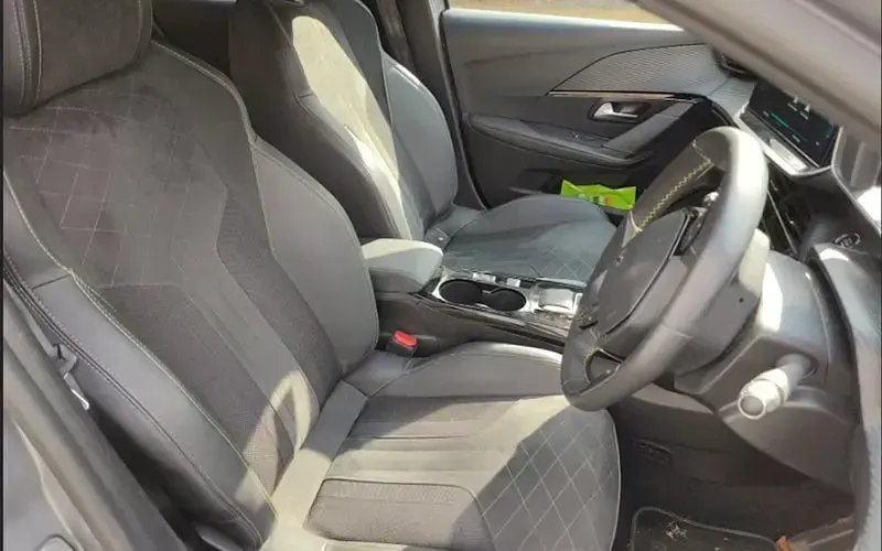 Used Peugeot e-208 Premium 100 kW (136 HP) 2022 Hatchback