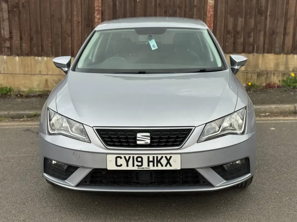 Begagnad Seat Leon SE 2019 Silver Halvkombi