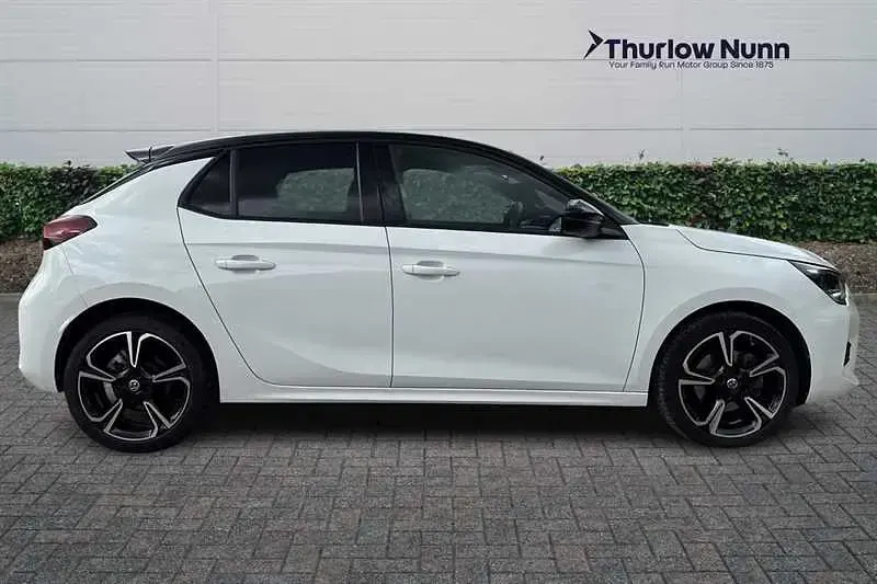 Used Vauxhall Corsa Edition 101 HP (74 kW) 2022 White Hatchback