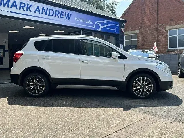 Used Suzuki SX4 S-Cross SZ-T 120 HP (88 kW) 2016 White SUV