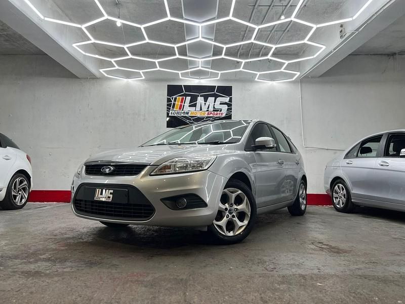 Begagnad Ford Focus Sport 2010 Silver Halvkombi