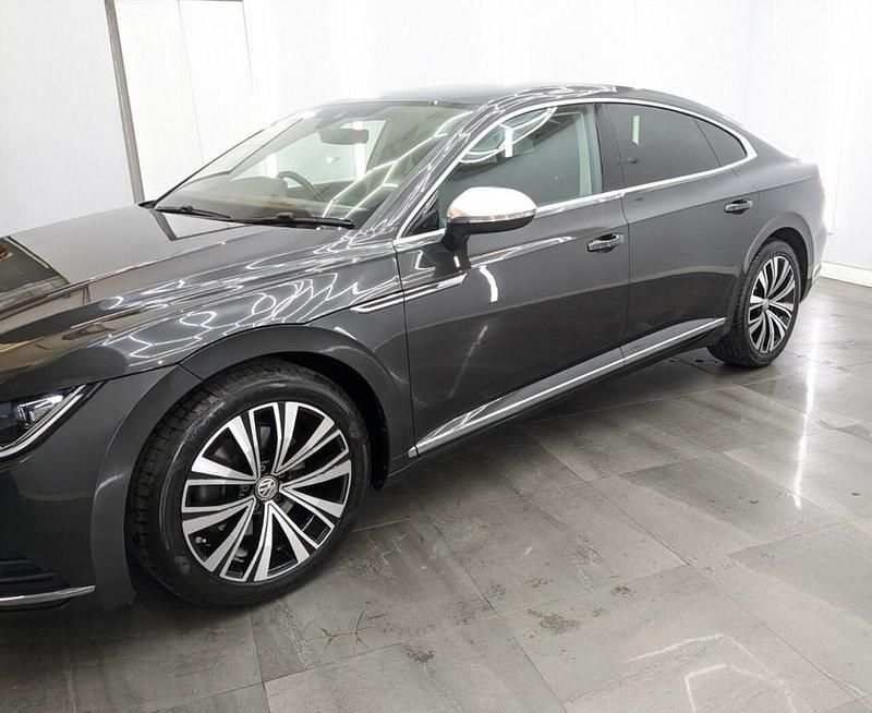 Used VW Arteon Elegance 150 HP (110 kW) 2018 Grey Hatchback