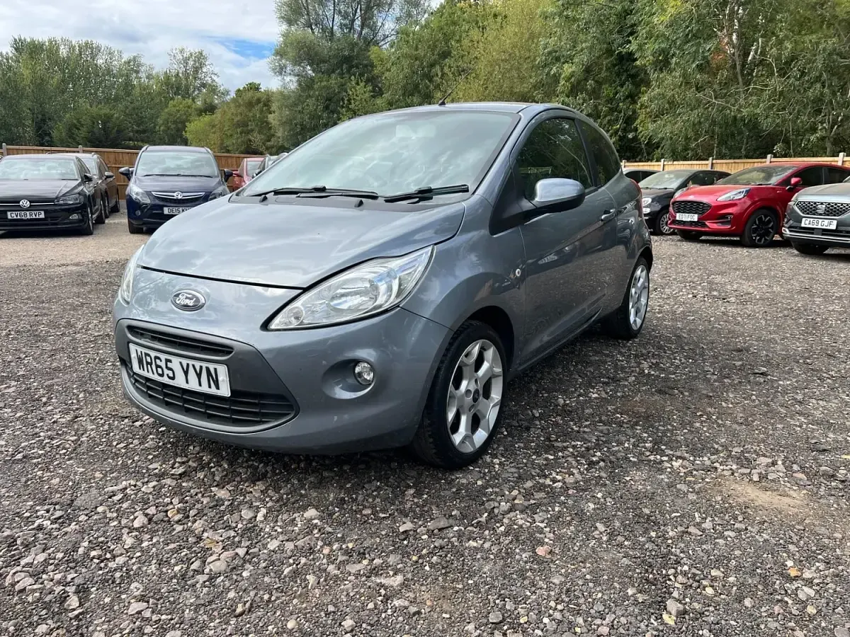 Used Ford Ka Zetec 69 HP (50 kW) 2016 Silver Hatchback