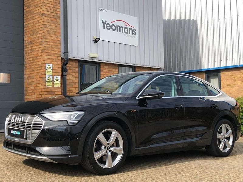 Used Audi e-tron 227 kW (309 HP) 2022 Black SUV