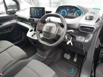 Used Peugeot E-Partner Premium 100 kW (136 HP) 2023 Black MPV