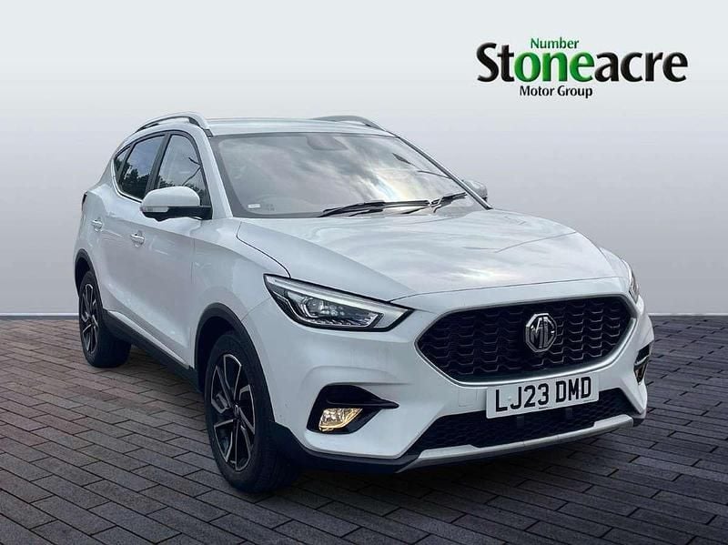 White Used 2023 MG ZS Exclusive Sedan | £14,995 (Fair price) - Image 1/4