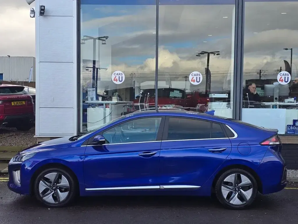 Gebraucht Hyundai Ioniq Premium SE 141 PS (103 kW) 2021 Blau Kleinwagen