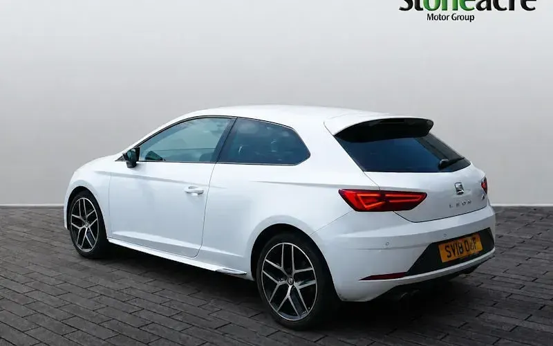 Used Seat Leon SC FR 125 HP (91 kW) 2018 White Hatchback