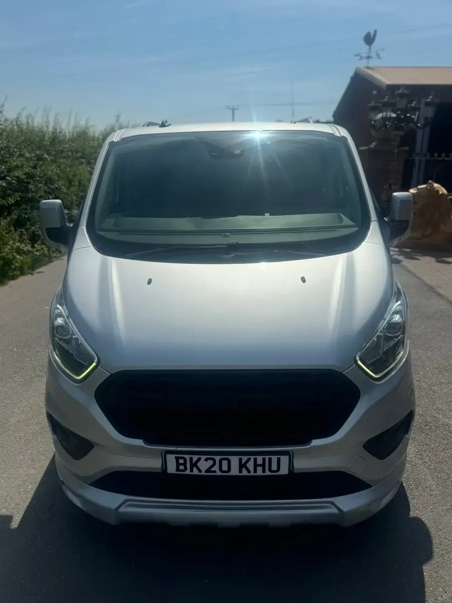 Used Ford Transit Custom Limited 130 HP (95 kW) 2020 Silver Van