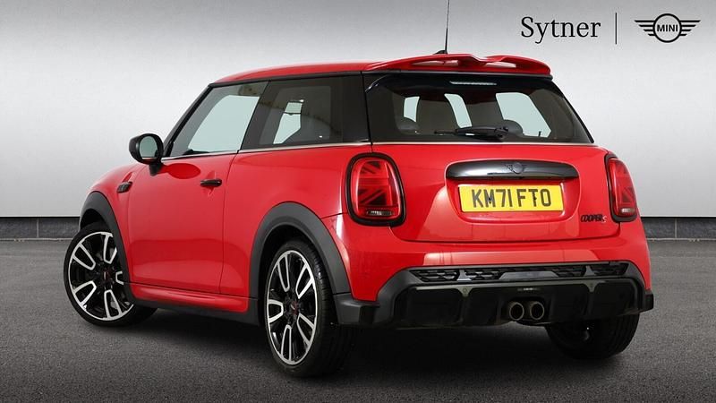 Used Mini Cooper S Sport 192 HP (141 kW) 2021 Red Hatchback