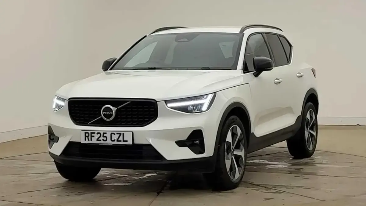 Used Volvo XC40 Plus 2025 White SUV