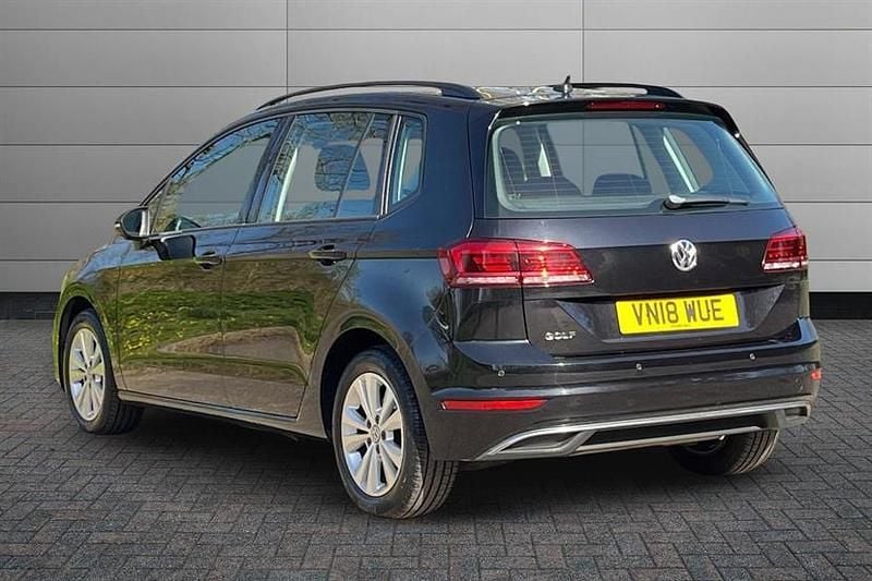 Used VW Golf VII SE 130 HP (95 kW) 2018 Black Hatchback