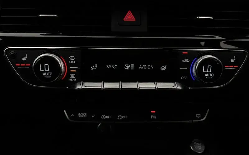 Used Audi A4 Black Edition 150 HP (110 kW) 2023 White Estate