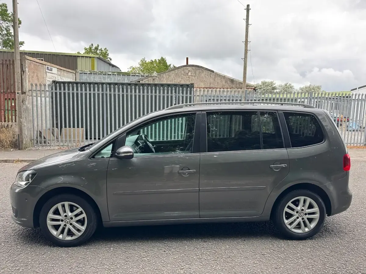 Used VW Touran SE 2015 Grey MPV