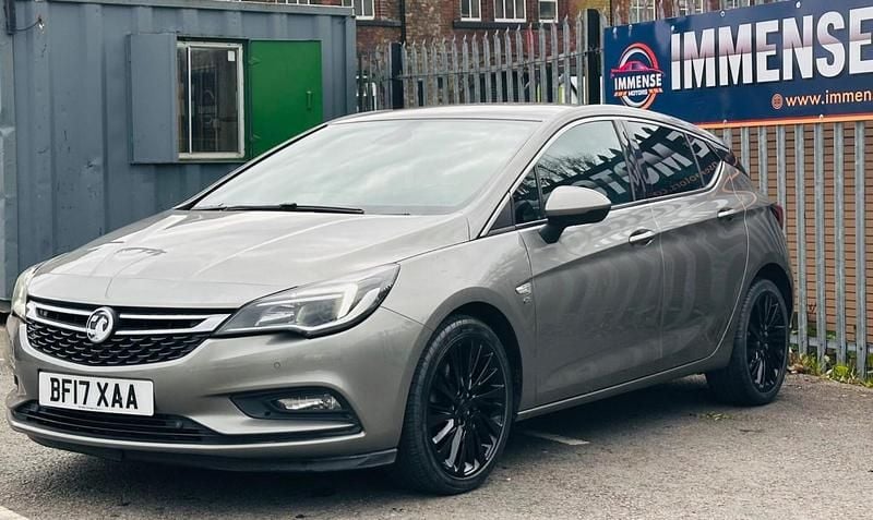 Used Vauxhall Astra Elite 136 HP (100 kW) 2017 Grey Hatchback