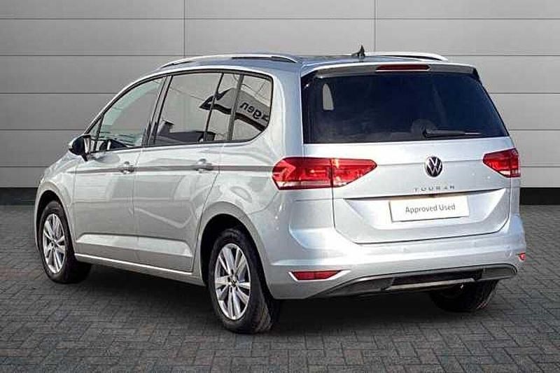 Used VW Touran Family 150 HP (110 kW) 2023 Reflex silver MPV