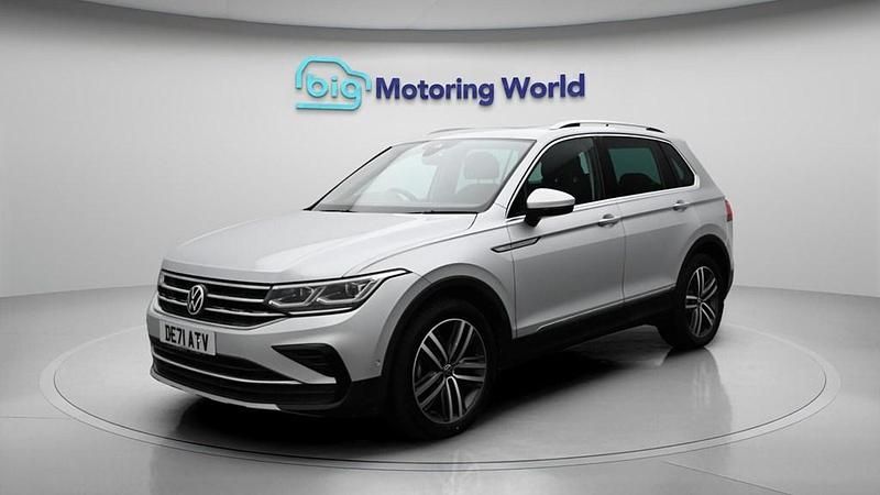 Used VW Tiguan Elegance 150 HP (110 kW) 2021 Silver SUV