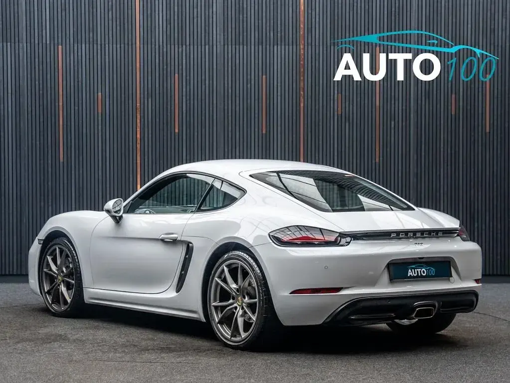 Used Porsche 718 Cayman 300 HP (220 kW) 2019 White Coupe